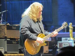 Warren playing Duane's 57 Gold Top