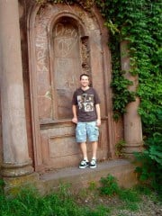 Bond Tomb